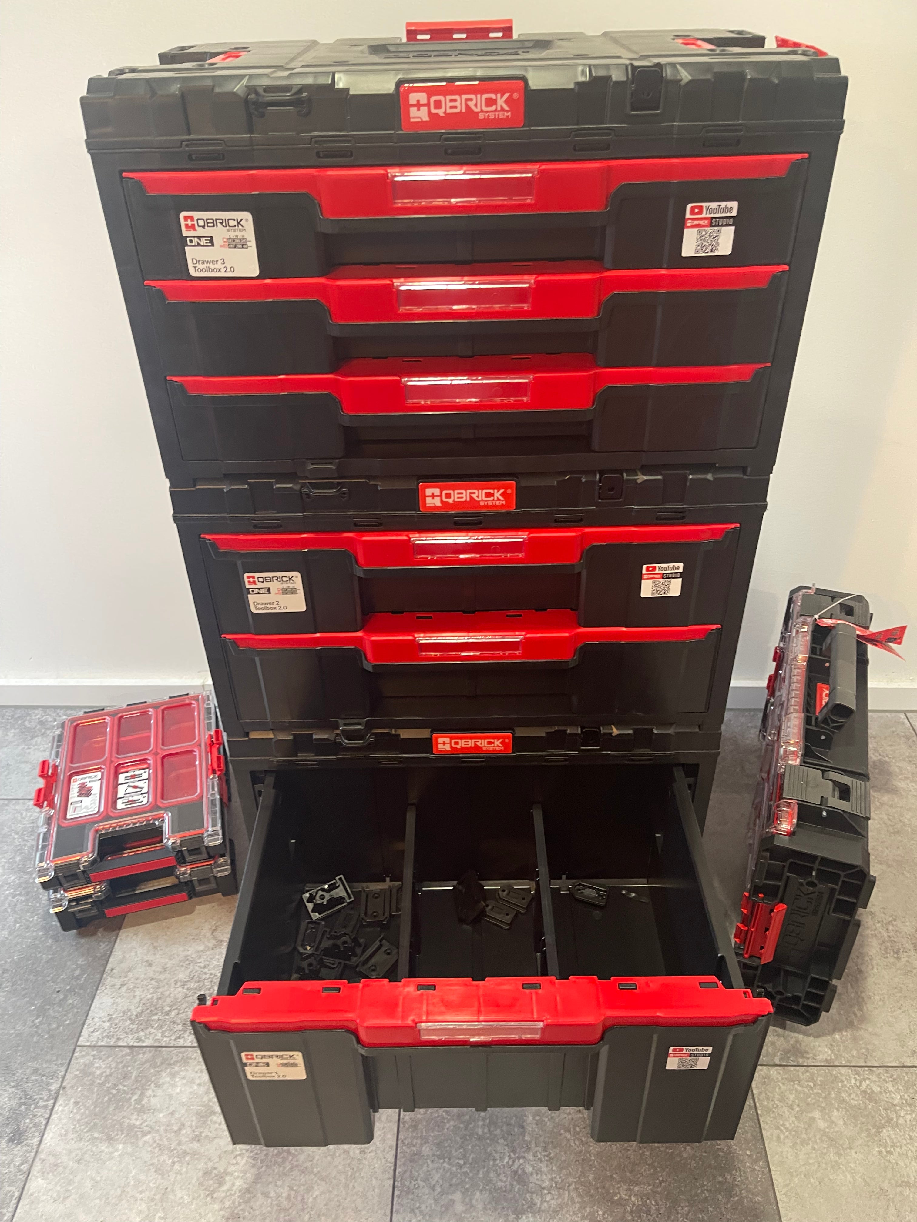 Qbrick System One 2.0 schwarz Set (3 Toolboxen 1-3 Drawer + Organizer M + Organizer M Plus + Organizer XL + Transport Plattform)